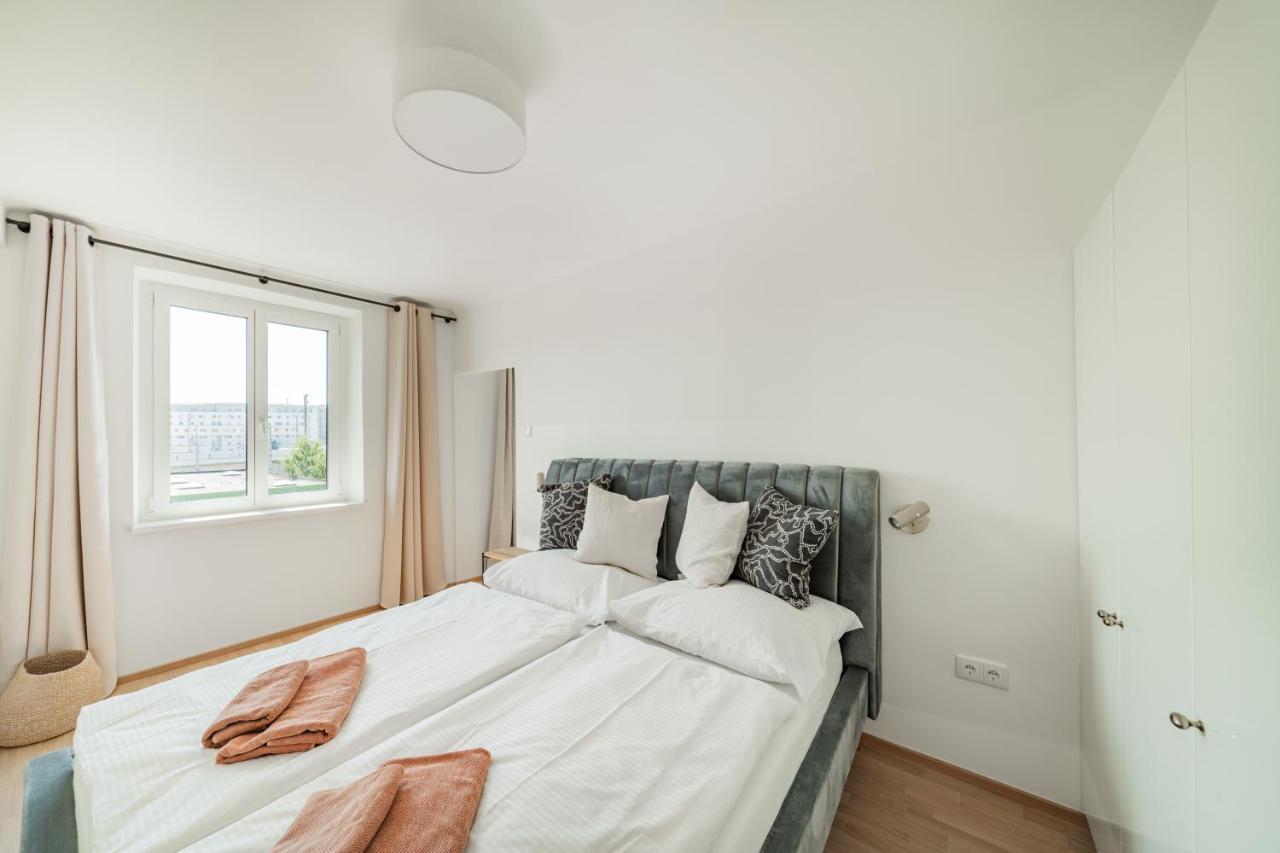 Zentrale 50M² Suite 10 Gehminuten Vom Hauptbahnhof Wina Bagian luar foto